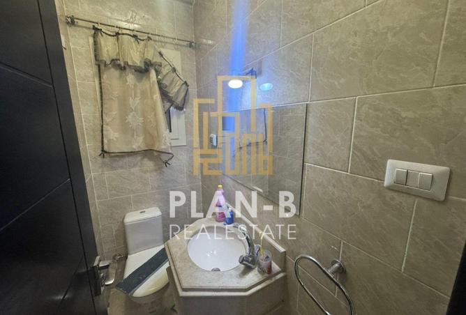 8700818 - Property Image 2