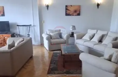 Apartment - 3 Bedrooms - 1 Bathroom for rent in Al Gezira El Wosta St. (Yousef Kamel) - Zamalek - Cairo
