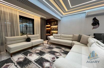 Apartment - 2 Bedrooms - 2 Bathrooms for rent in Sarayat Al Maadi - Hay El Maadi - Cairo