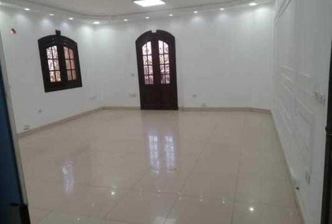 74043660 - Property Image 2