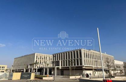 Office Space - Studio - 4 Bathrooms for rent in Mivida - 5th Settlement Compounds - The 5th Settlement - New Cairo City - Cairo