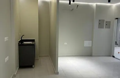 عيادة - غرفة نوم - 1 حمام للبيع في الندي - كمبوندات الشيخ زايد - الشيخ زايد - الجيزة