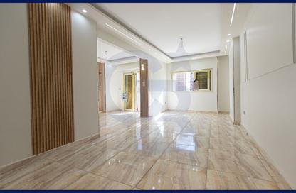 Apartment - 2 Bedrooms - 1 Bathroom for rent in Azmy St. - Janaklees - Hay Sharq - Alexandria Apartment - 2 Bedrooms - 1 Bathroom for rent in Azmy St. - Janaklees - Hay Sharq - Alexandria