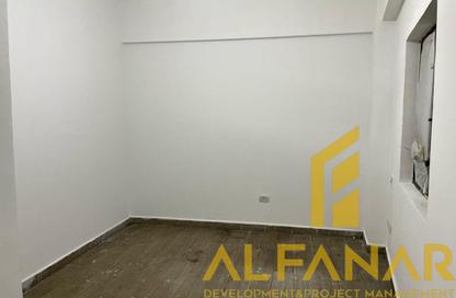 Apartment - 4 Bedrooms - 2 Bathrooms for rent in Doctor Yassin Abdel Ghaffar St. - Area C - Ganoob El Acadimia - New Cairo City - Cairo