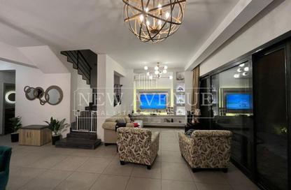 Townhouse - 3 Bedrooms - 4 Bathrooms for sale in Al Burouj Compound - El Shorouk Compounds - Shorouk City - Cairo
