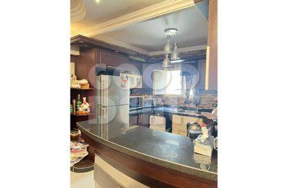 Apartment - 3 Bedrooms - 1 Bathroom for sale in 9th Zone - Nasr City - Cairo