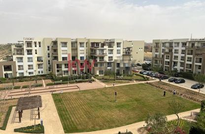 Apartment - 3 - 3 for sale in The Sierras - Uptown Cairo - Mokattam - Cairo