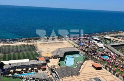 شقة - 2 غرف نوم - 2 حمامات للبيع في سابا باشا - حي شرق - الاسكندرية