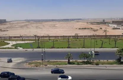 Apartment - 2 Bedrooms - 2 Bathrooms for sale in Gate 4 - Mena - Hadayek El Ahram - Giza