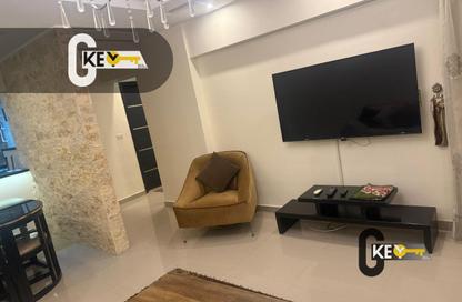Apartment - 2 Bedrooms - 1 Bathroom for rent in El Rehab Extension - Al Rehab - New Cairo City - Cairo Apartment - 2 Bedrooms - 1 Bathroom for rent in El Rehab Extension - Al Rehab - New Cairo City - Cairo
