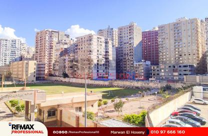 Apartment - 3 Bedrooms - 2 Bathrooms for sale in Al Geish Road - El Mandara - Hay Than El Montazah - Alexandria