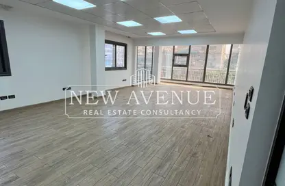 مساحات مكتبية - 5 غرف نوم - 1 حمام للايجار في شارع النزهه - ارض الجولف - مصر الجديدة - القاهرة