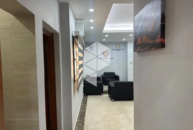 118806835 - Property Image 3