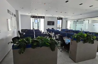 Office Space - Studio - 2 Bathrooms for rent in Hyde Park Business District Mall - South Teseen St. - The 5th Settlement - New Cairo City - Cairo