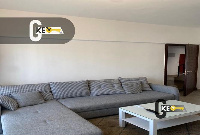 72176345 - Property Main Image