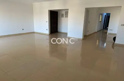 شقة - 3 غرف نوم - 3 حمامات للايجار في مدينة وصال - كمبوندات الشروق - مدينة الشروق - القاهرة