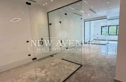Office Space - 5 Bedrooms - 2 Bathrooms for sale in Lake View Residence - 5th Settlement Compounds - The 5th Settlement - New Cairo City - Cairo
