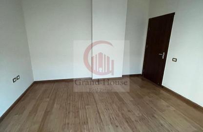 Apartment - 3 Bedrooms - 2 Bathrooms for rent in Area G - Ganoob El Acadimia - New Cairo City - Cairo