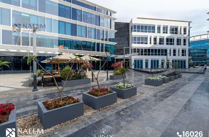 Office Space - 3 Bedrooms - 2 Bathrooms for sale in Smart Village - Cairo Alexandria Desert Road - 6 October City - Giza Office Space - 3 Bedrooms - 2 Bathrooms for sale in Smart Village - Cairo Alexandria Desert Road - 6 October City - Giza