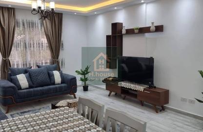 Apartment - 2 Bedrooms - 1 Bathroom for rent in El Rehab Extension - Al Rehab - New Cairo City - Cairo