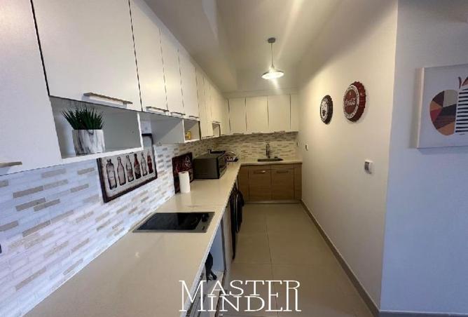 98821229 - Property Image 2