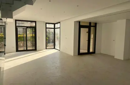 تاون هاوس - 3 غرف نوم - 3 حمامات للايجار في أو ويست - كمبوندات 6 أكتوبر - مدينة 6 أكتوبر - الجيزة