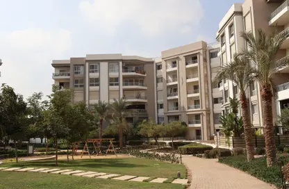Apartment - 3 Bedrooms - 3 Bathrooms for sale in Hyde Park - New Cairo City - Cairo