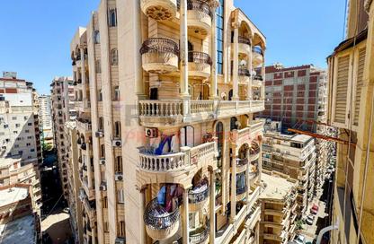 Apartment - 3 Bedrooms - 2 Bathrooms for sale in Al Ekbal St. - Laurent - Hay Sharq - Alexandria