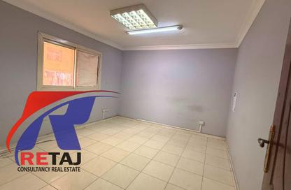 Apartment - 3 Bedrooms - 2 Bathrooms for rent in Mohamed Mandour St. - 1st Zone - Nasr City - Cairo