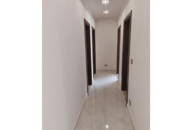 73230487 - Property Image 2