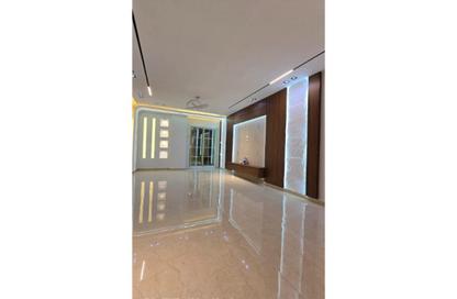 Apartment - 3 Bedrooms - 3 Bathrooms for sale in Gate 3 old - Khafre - Hadayek El Ahram - Giza