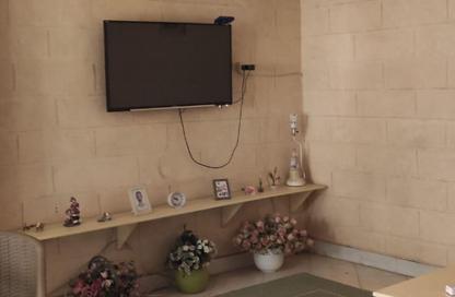 Apartment - 2 Bedrooms - 1 Bathroom for rent in 50th Street - Zahraa El Maadi - Hay El Maadi - Cairo