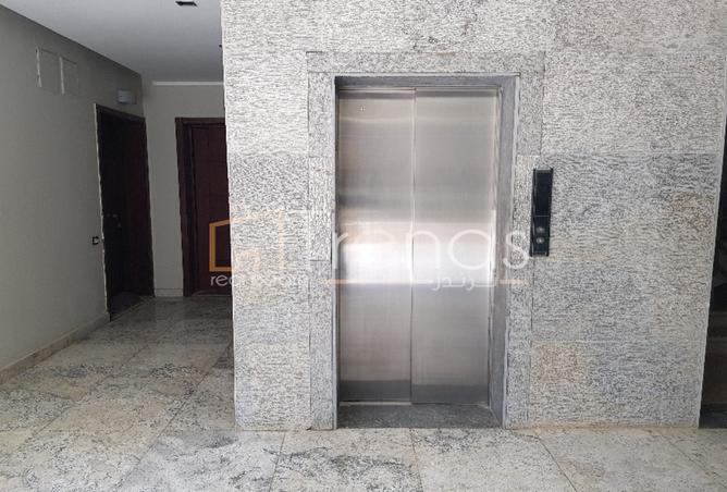 105157806 - Property Image 3