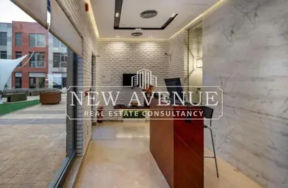 مساحات مكتبية - 5 غرف نوم - 1 حمام للبيع في ذا كورت يارد - الحي الثاني عشر - الشيخ زايد - الجيزة