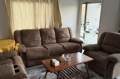 Apartment - 3 Bedrooms - 1 Bathroom for rent in Abou al mahasen al shazli St. - Al Agouza - Giza