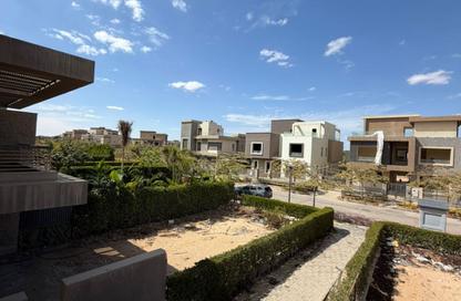 تاون هاوس - 4 - 4 للبيع في نيو جيزة - طريق مصر اسكندرية الصحراوي - مدينة 6 أكتوبر - الجيزة
