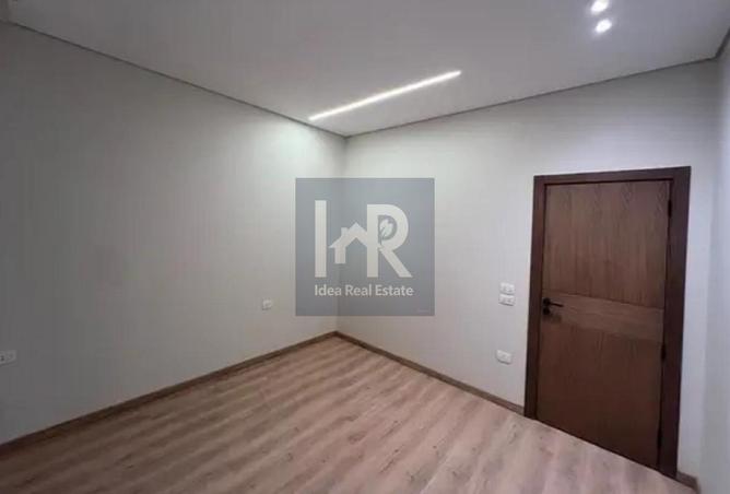 8656301 - Property Image 3