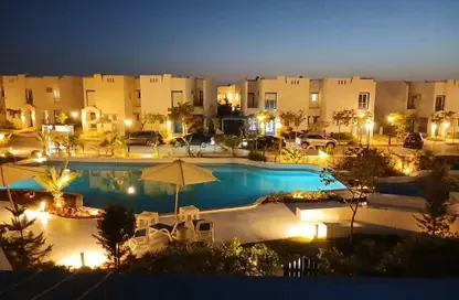 Chalet - 2 Bedrooms - 2 Bathrooms for sale in Mountain View - Ras Al Hekma - North Coast