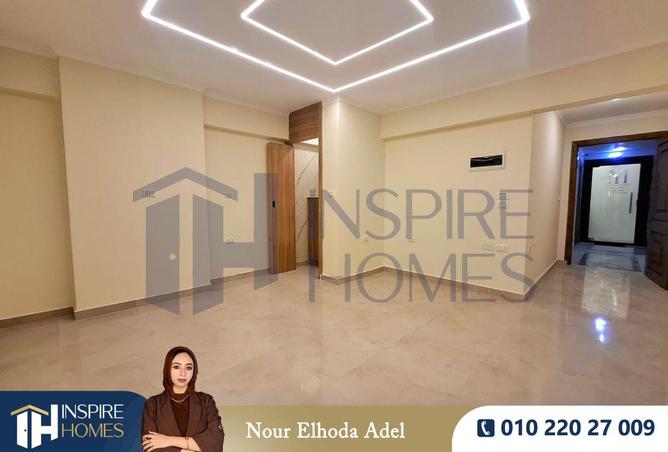 70104441 - Property Image 3