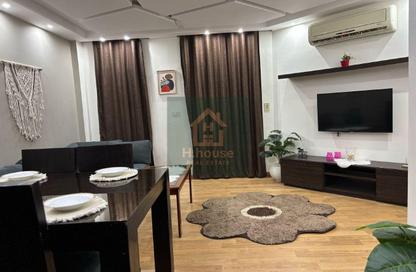 Apartment - 2 Bedrooms - 1 Bathroom for rent in El Rehab Extension - Al Rehab - New Cairo City - Cairo