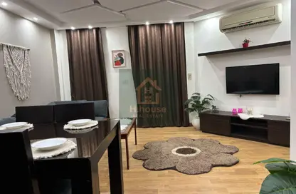 Apartment - 2 Bedrooms - 1 Bathroom for rent in El Rehab Extension - Al Rehab - New Cairo City - Cairo