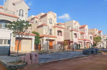 فيلا - 4 غرف نوم - 5 حمامات للبيع في مروج - سموحة - حي شرق - الاسكندرية