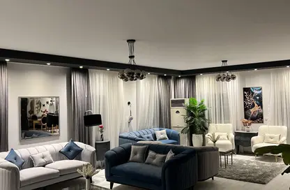 فيلا - 4 غرف نوم - 4 حمامات للايجار في پريڤادو - مدينتي - القاهرة