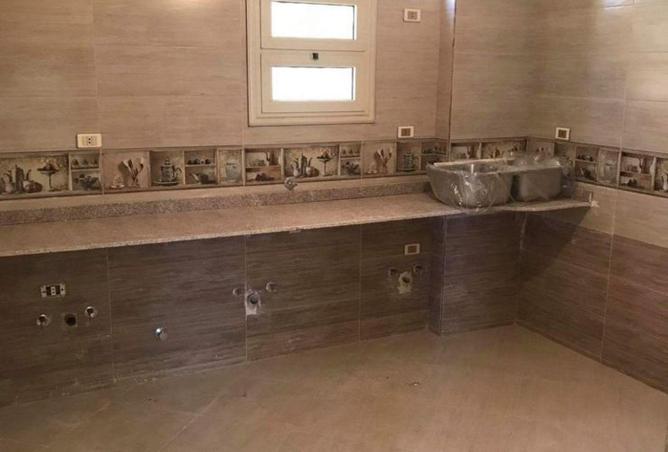 82101387 - Property Image 3