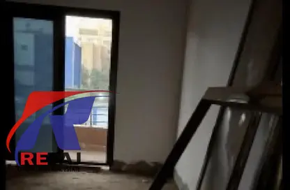 شقة - 5 غرف نوم - 3 حمامات للبيع في شارع عبد العزيز فهمي - ميدان هليوبوليس - النزهة - القاهرة