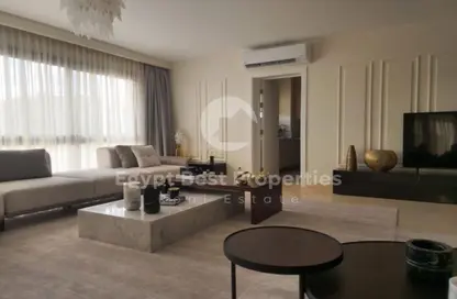 فيلا - 4 غرف نوم - 3 حمامات للبيع في أو ويست - كمبوندات 6 أكتوبر - مدينة 6 أكتوبر - الجيزة