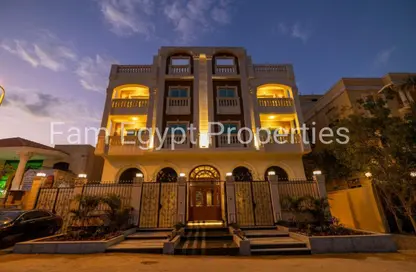 Apartment - 4 Bedrooms - 3 Bathrooms for sale in Al Shouyfat - 5th Settlement Compounds - The 5th Settlement - New Cairo City - Cairo