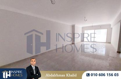 Apartment - 2 Bedrooms - 2 Bathrooms for rent in Grand View - Smouha - Hay Sharq - Alexandria