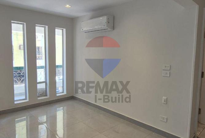 57239362 - Property Image 2