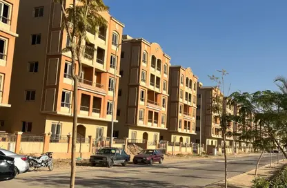 Apartment - 3 Bedrooms - 3 Bathrooms for sale in Ard Al Mokhabarat - Hadayek October - 6 October City - Giza